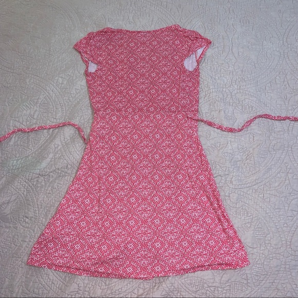 Old Navy | Pink Wrap Dress - Picture 5 of 5